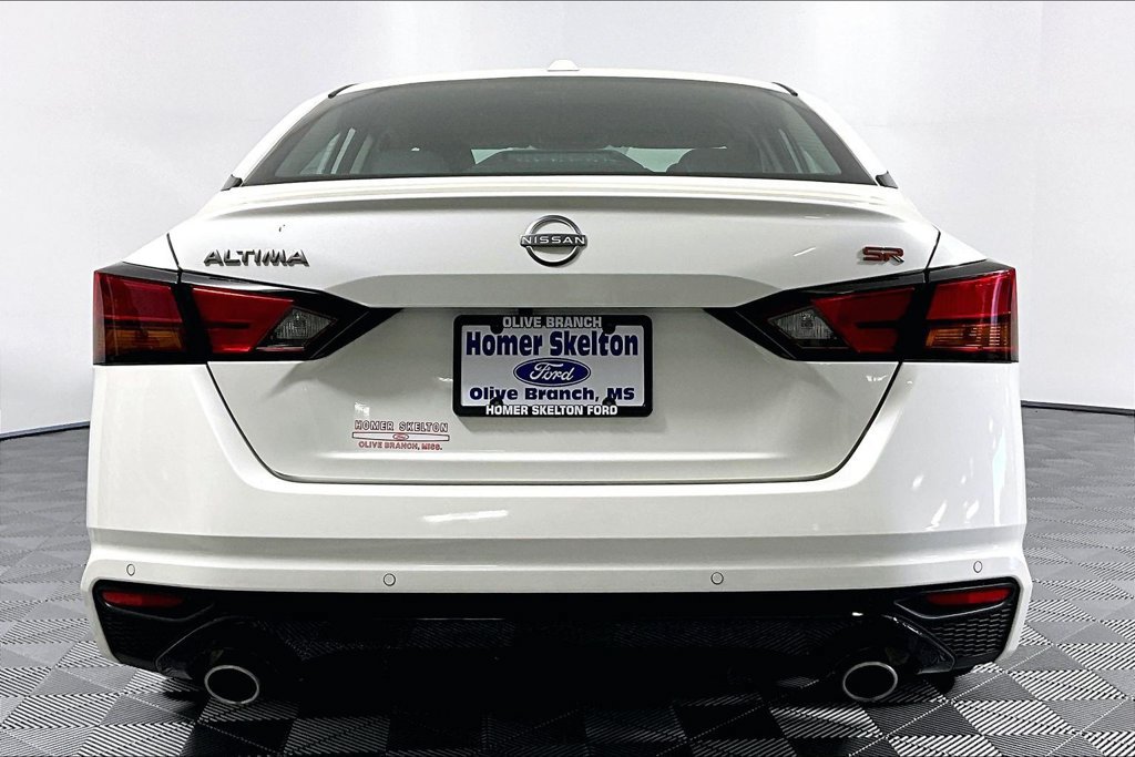 Used 2024 Nissan Altima 2.5 SR FWD image 4