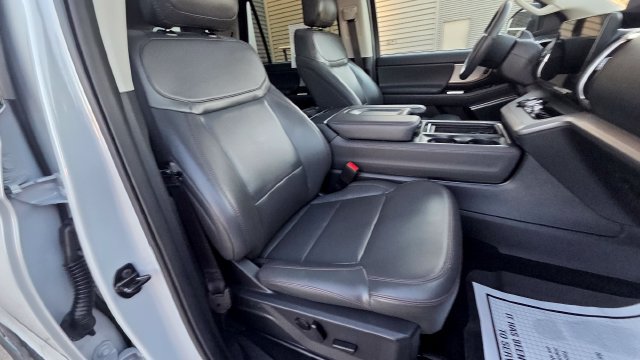 Certified 2025 Ford Expedition Active AWD/4WD image 25
