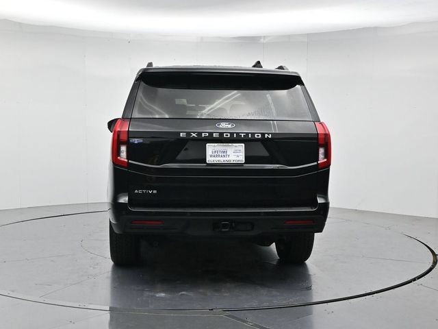 Certified 2025 Ford Expedition Active AWD/4WD image 8