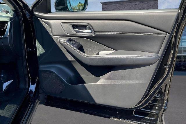 Used 2024 Nissan Rogue SL w/ SL Premium Package FWD image 29