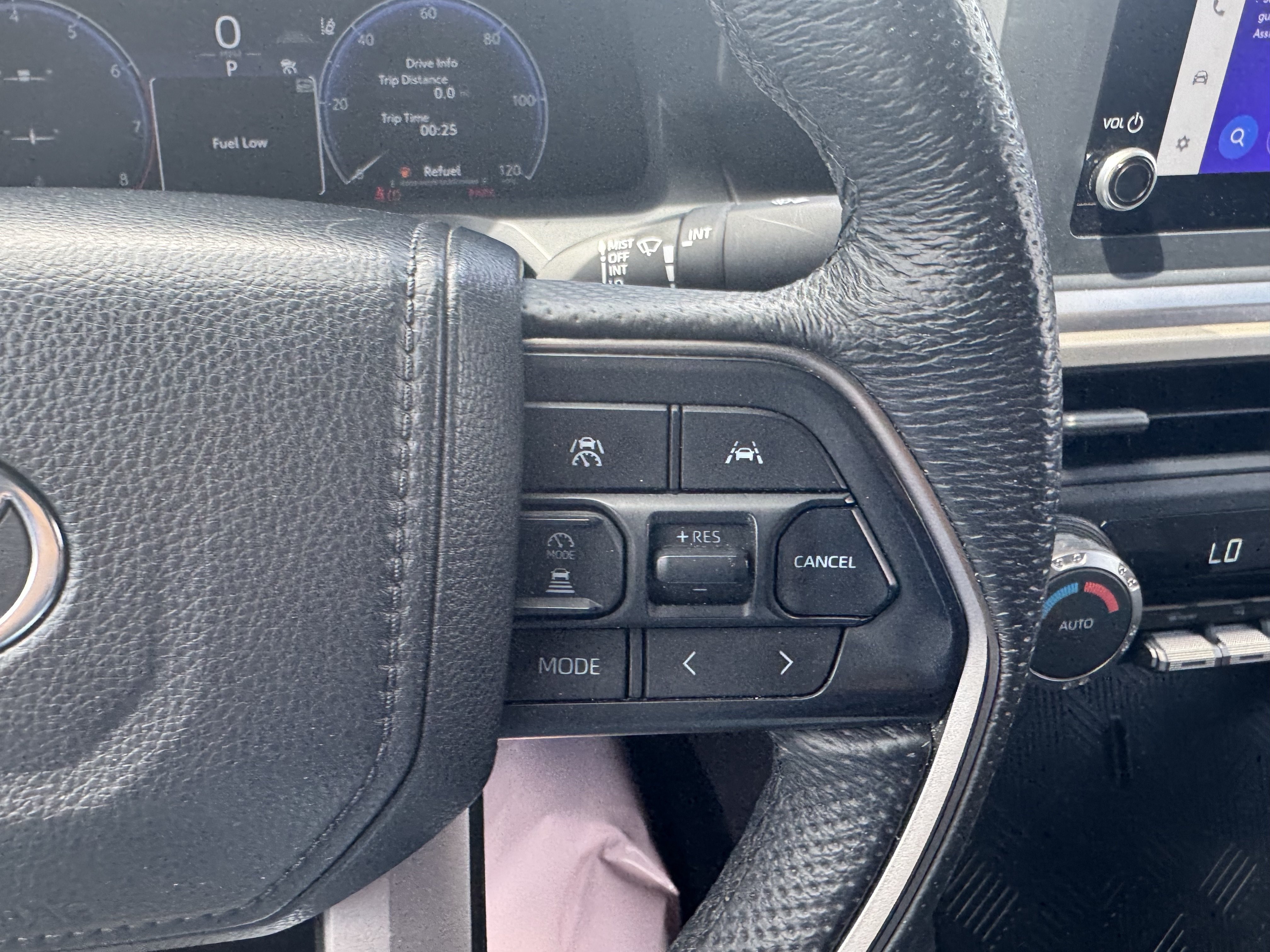 Used 2024 Toyota Tacoma TRD Sport RWD image 10