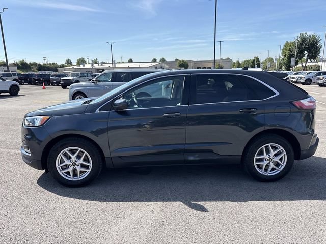Certified 2023 Ford Edge SEL w/ Convenience Package AWD/4WD image 4