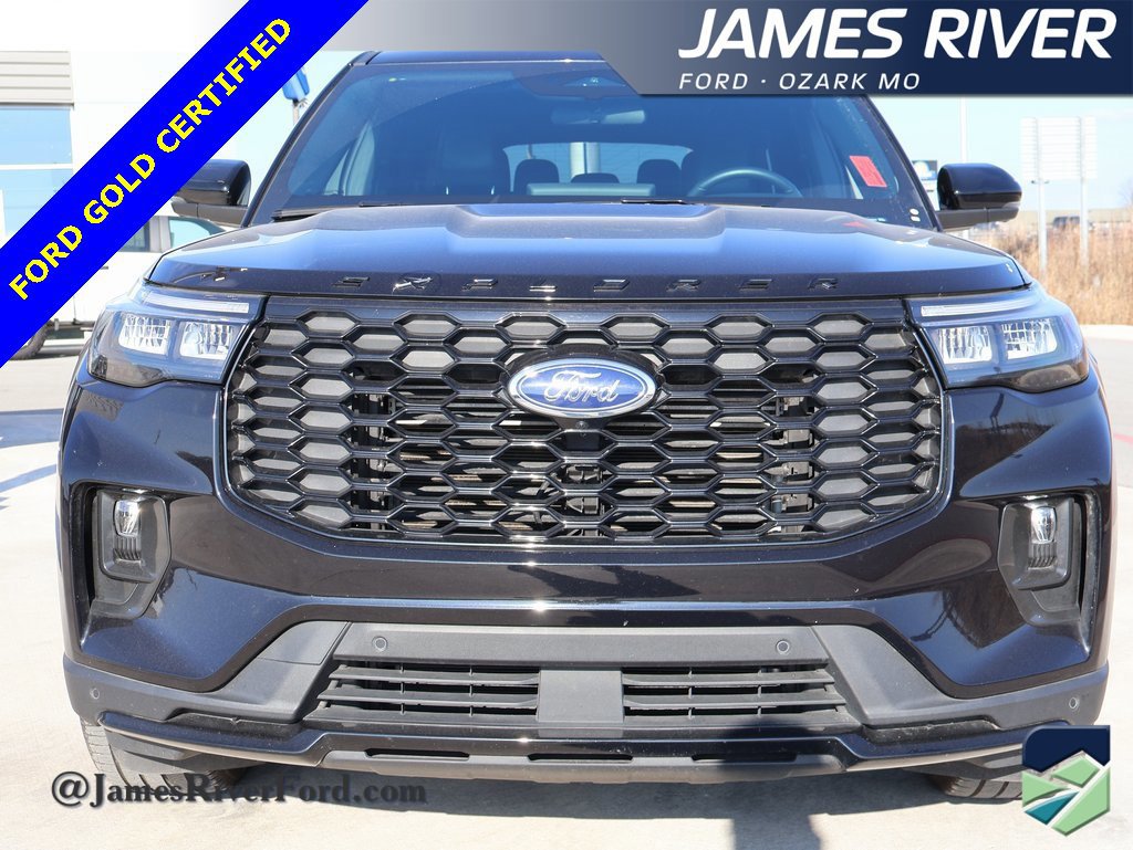 Certified 2025 Ford Explorer ST-Line w/ ST-Line Street Pack image 7