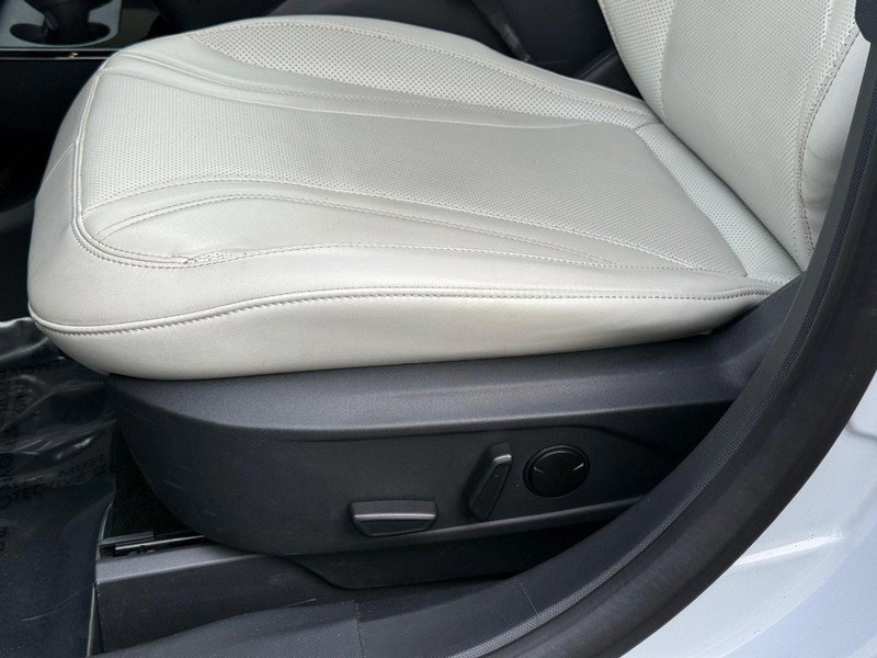 Certified 2022 Ford Mustang Mach-E Premium image 32