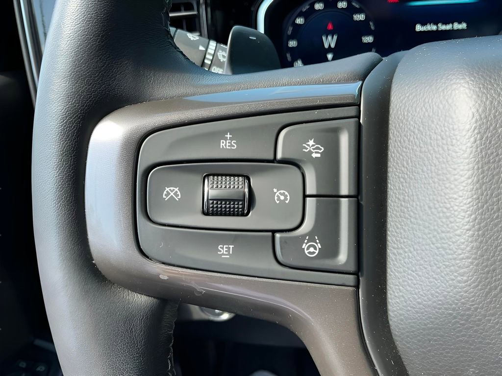 Used 2024 Chevrolet Silverado 1500 High Country image 45