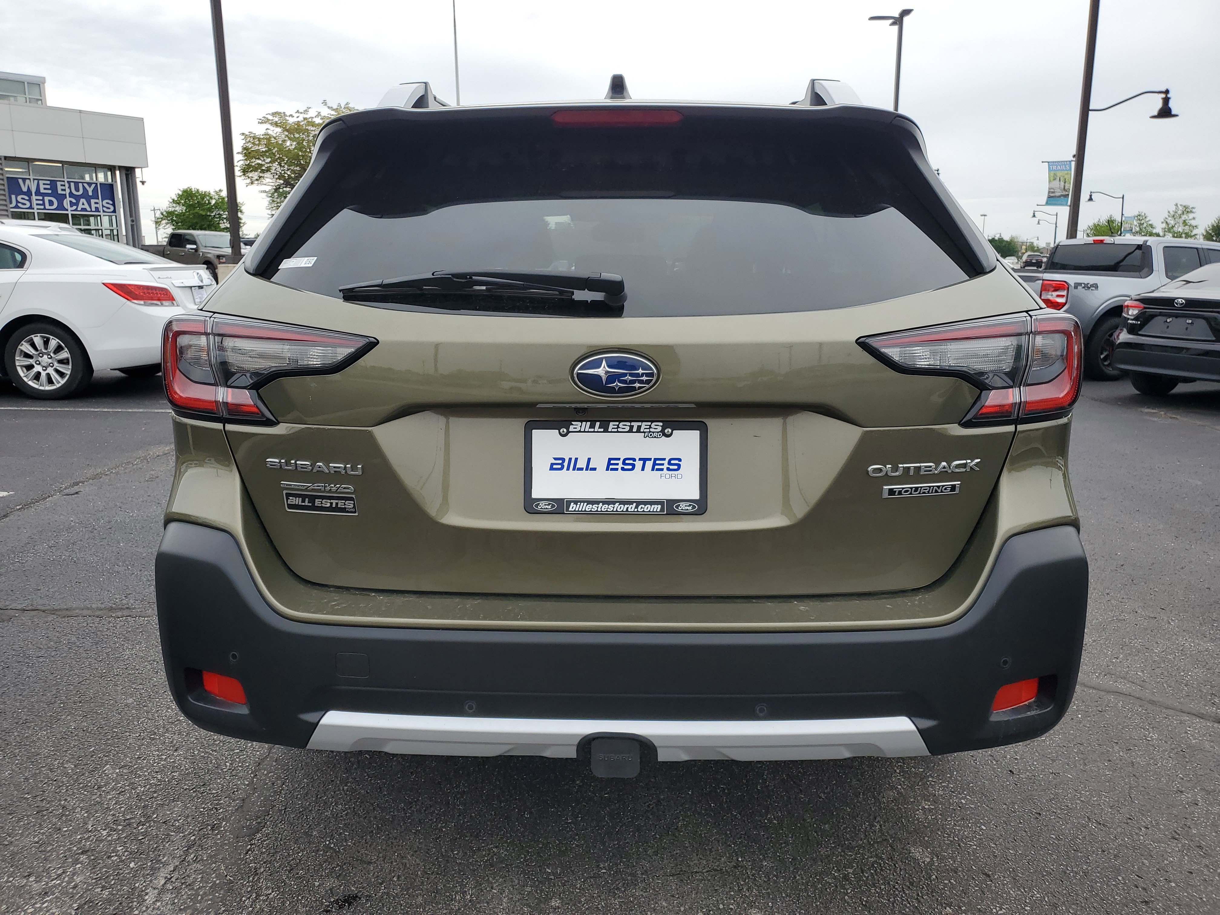 Used 2024 Subaru Outback Touring AWD/4WD image 3