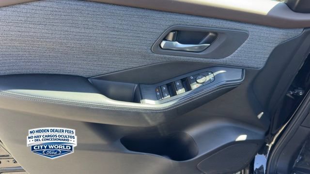 Used 2023 Nissan Rogue SV AWD/4WD image 7