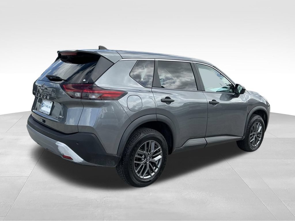 Used 2023 Nissan Rogue S AWD/4WD image 7