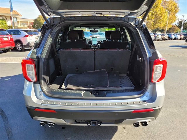 Certified 2021 Ford Explorer Platinum w/ Equipment Group 601A image 21