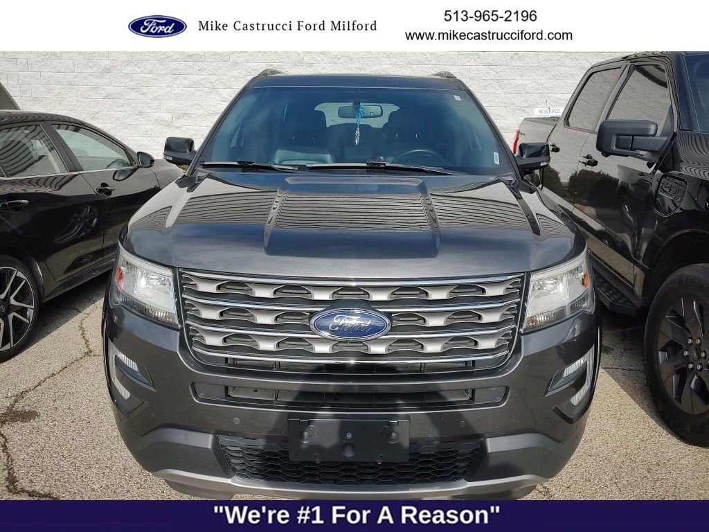 Certified 2017 Ford Explorer XLT w/ Equipment Group 202A image 4