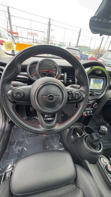 Used 2019 MINI Cooper S image 11