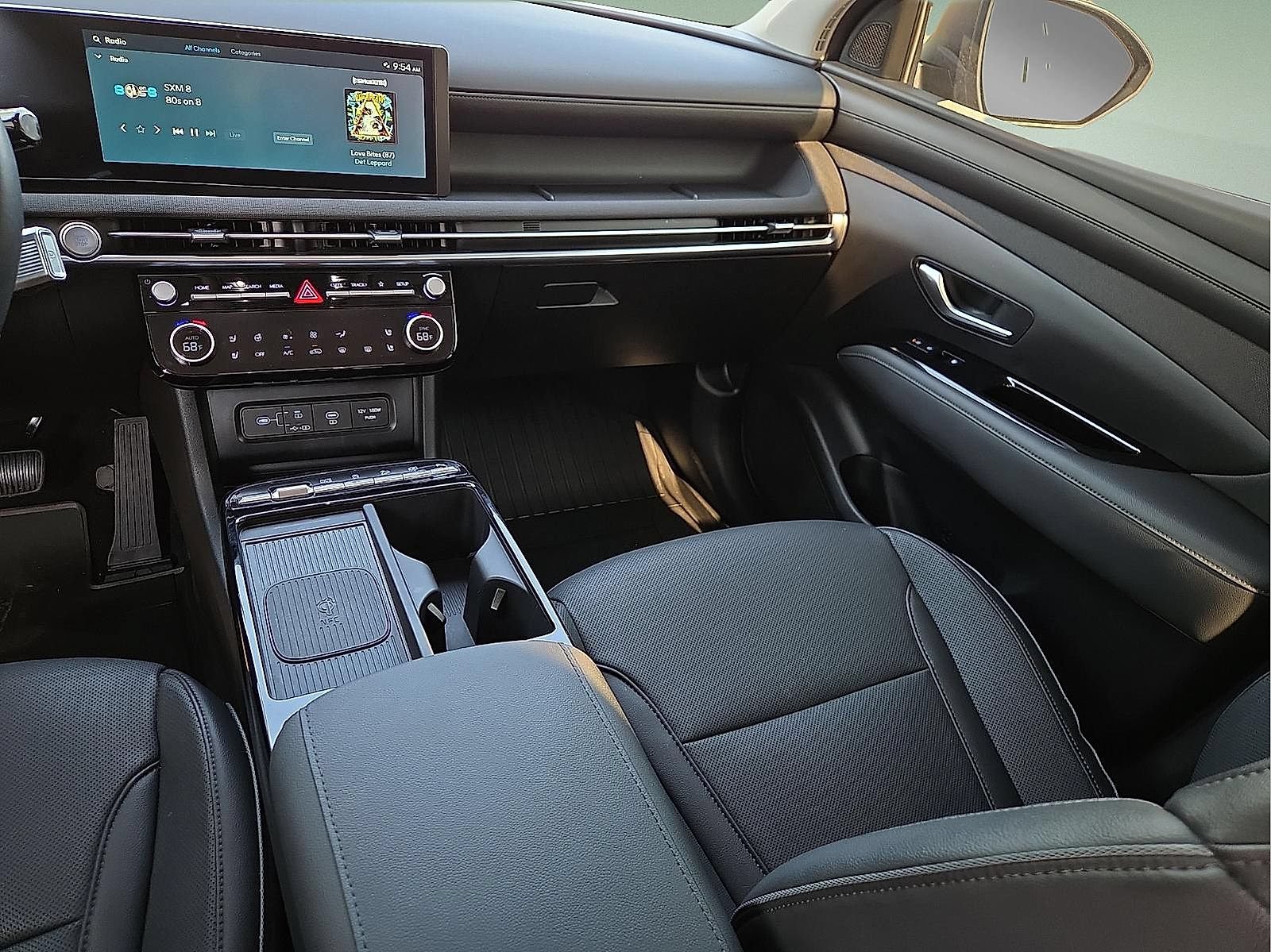 Used 2025 Hyundai Tucson Limited FWD image 11