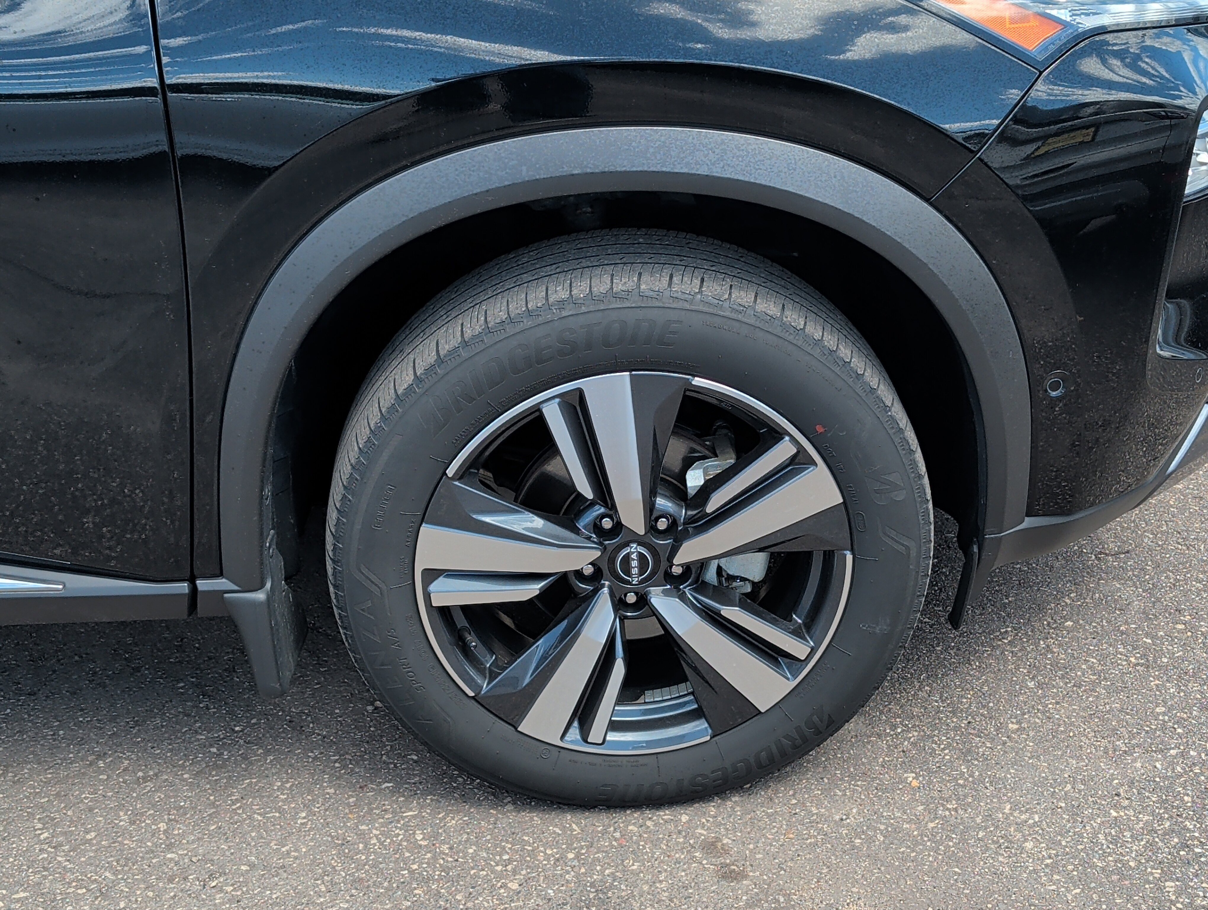 Used 2023 Nissan Rogue SL w/ SL Premium Package AWD/4WD image 6