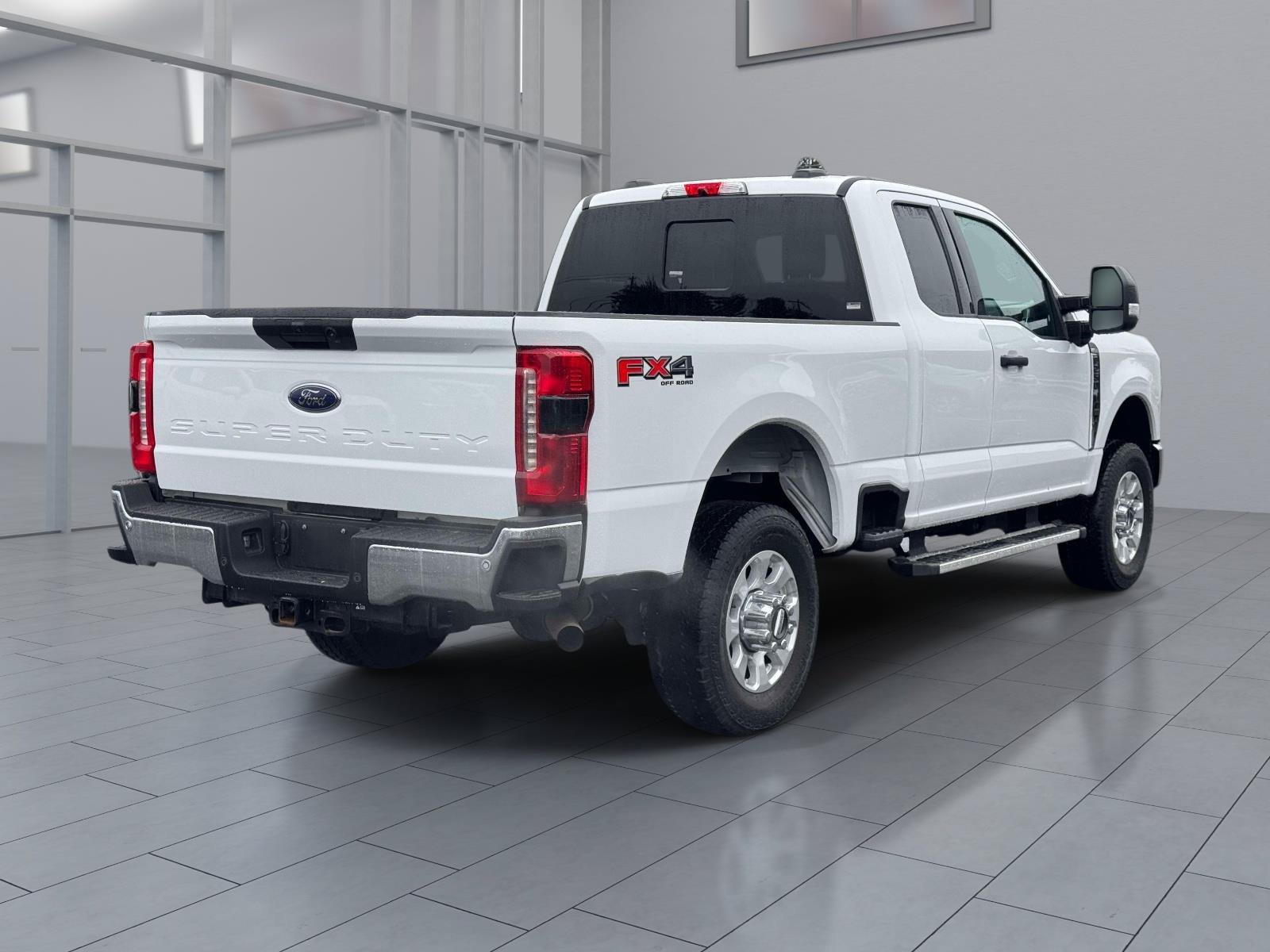 Certified 2023 Ford F250 XLT w/ 360-Degree Camera Package AWD/4WD image 6