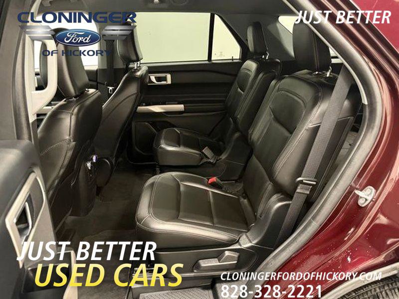 Certified 2022 Ford Explorer XLT w/ Equipment Group 202A image 33