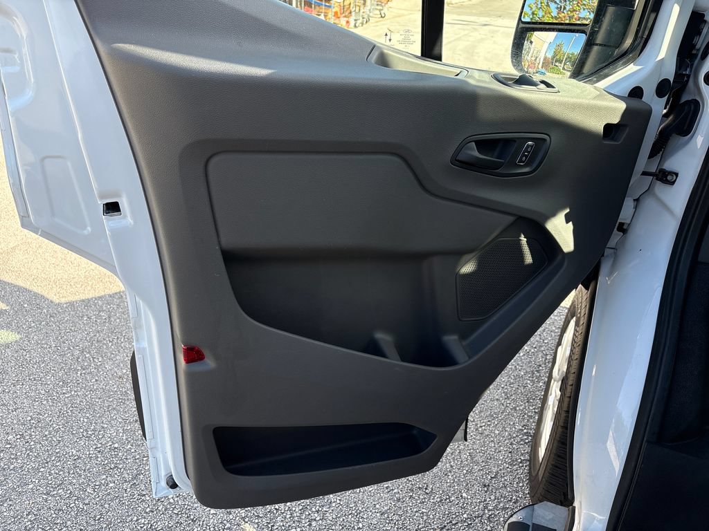 Certified 2025 Ford Transit 250 Low Roof w/ Exterior Upgrade Package RWD image 27