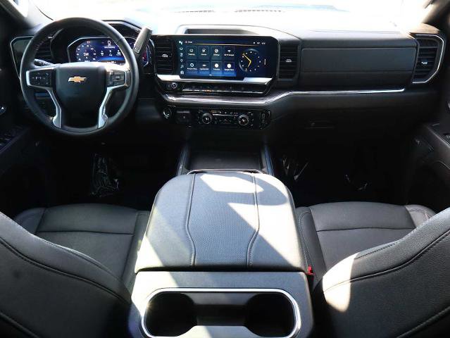 Used 2024 Chevrolet Silverado 2500 LTZ w/ LTZ Plus Package image 33