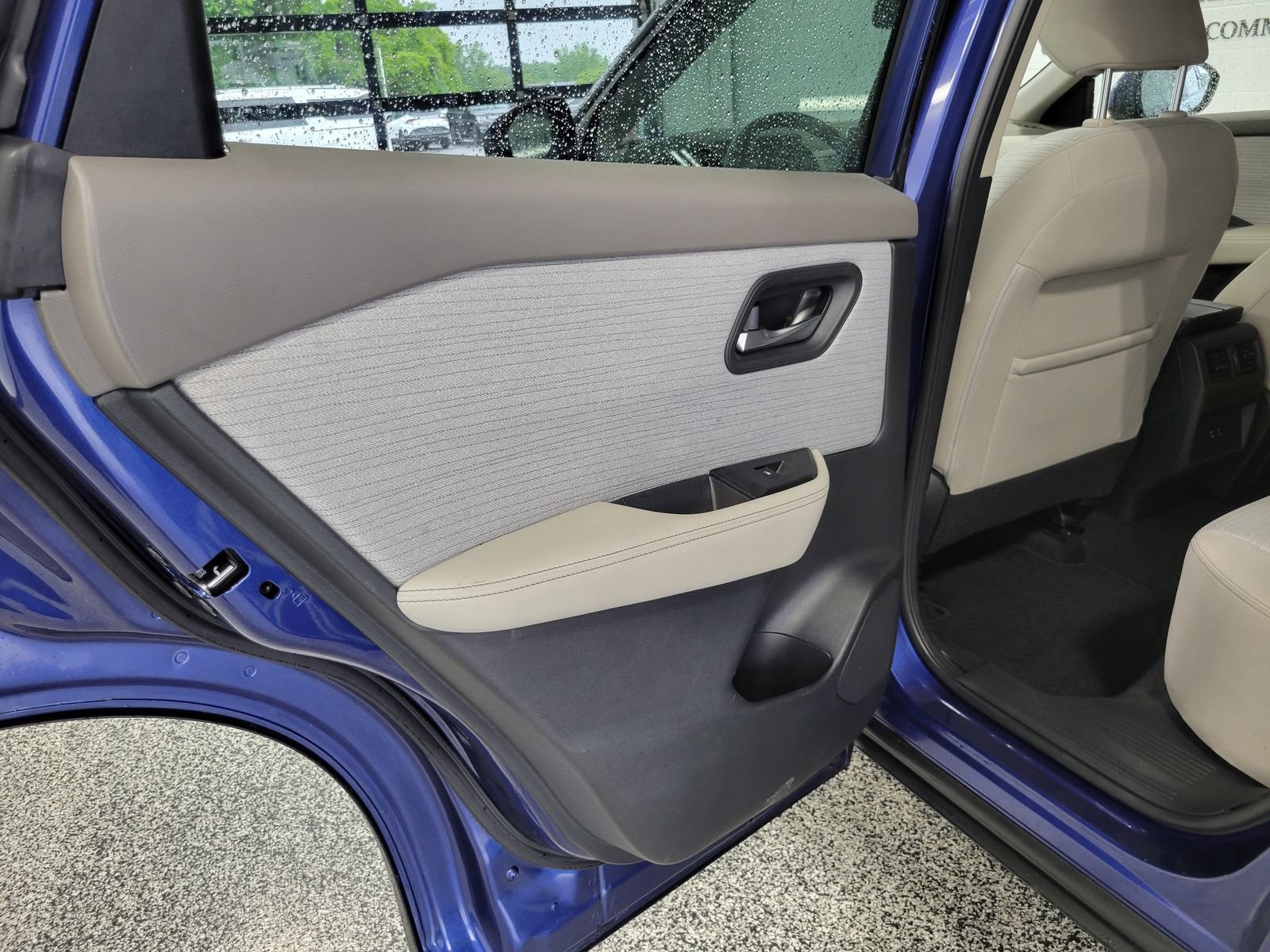 Used 2022 Nissan Rogue SV AWD/4WD image 22