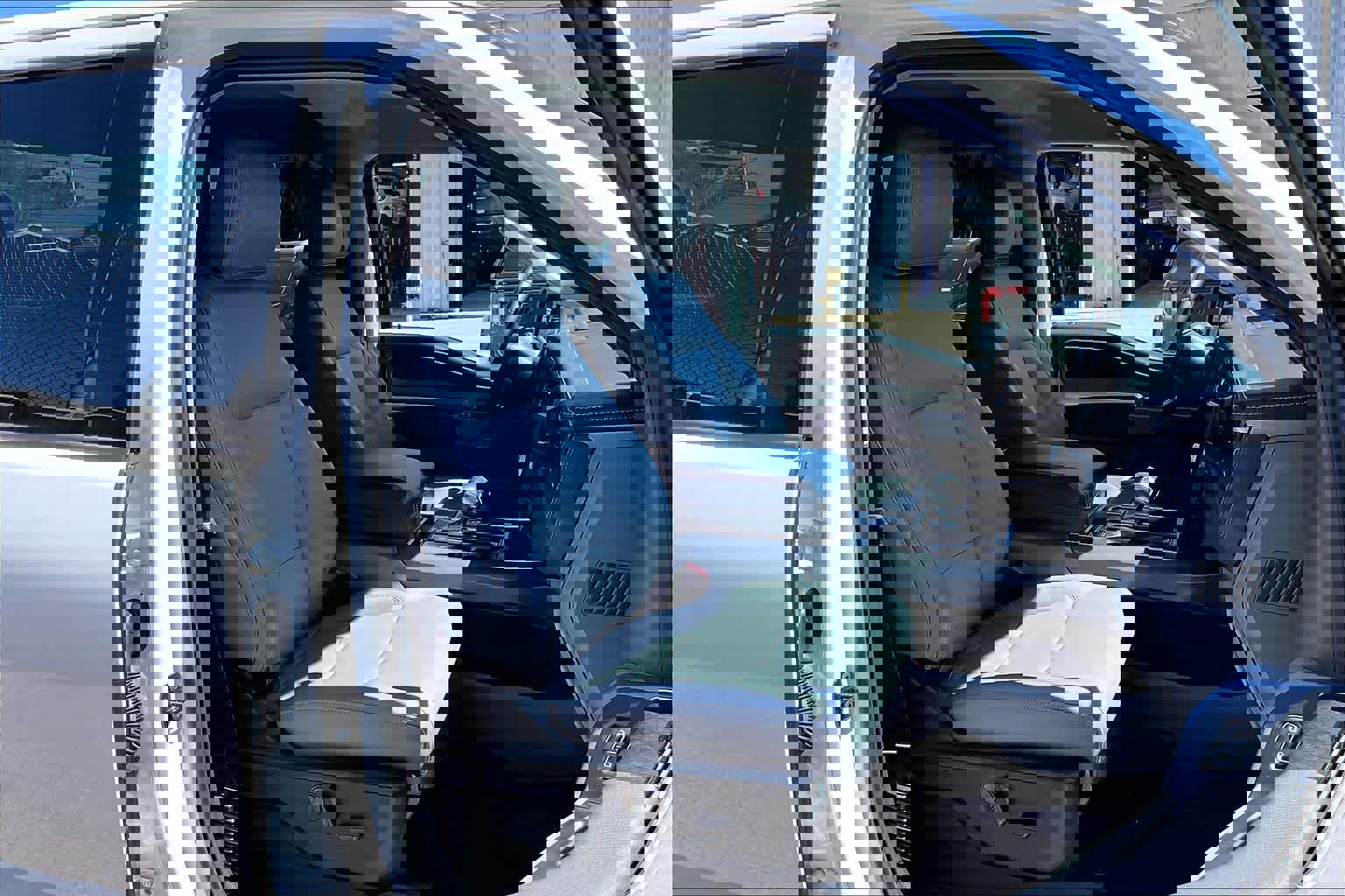 Certified 2025 Ford F150 Lightning Flash image 12