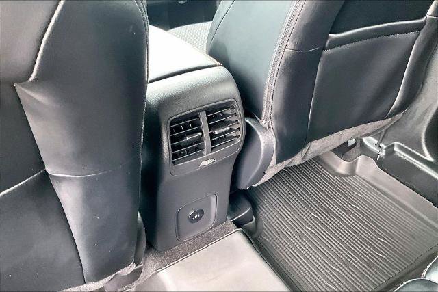 Certified 2024 Ford Escape ST-Line Select w/ Tech Pack #1 AWD/4WD image 33