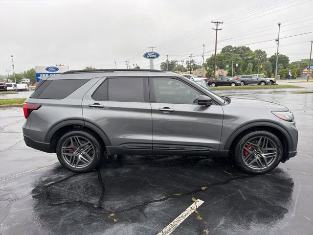 Certified 2026 Ford Explorer ST w/ Sun And Sound Package AWD/4WD image 8