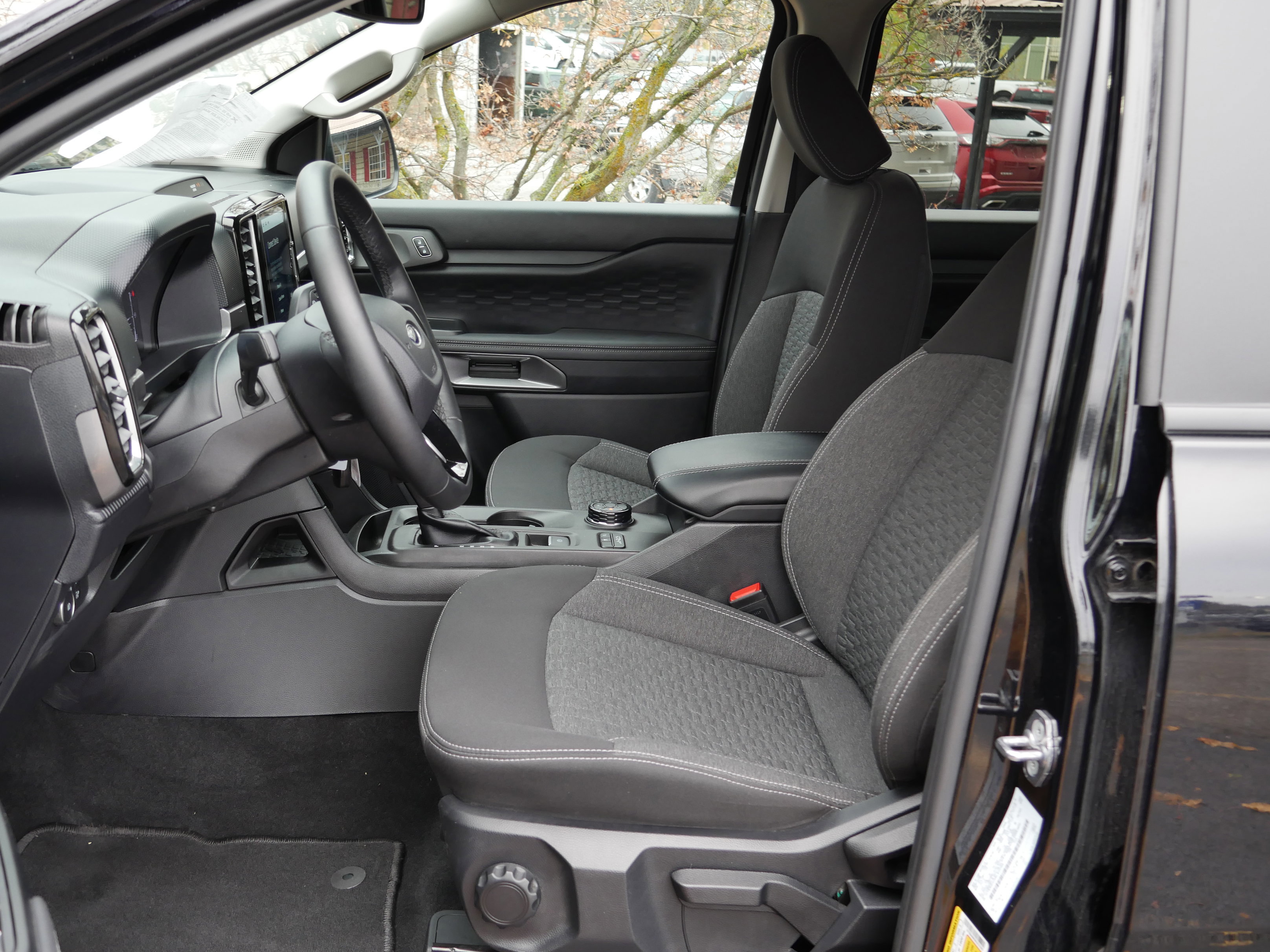 Certified 2024 Ford Ranger XLT w/ FX4 Off-Road Package image 9