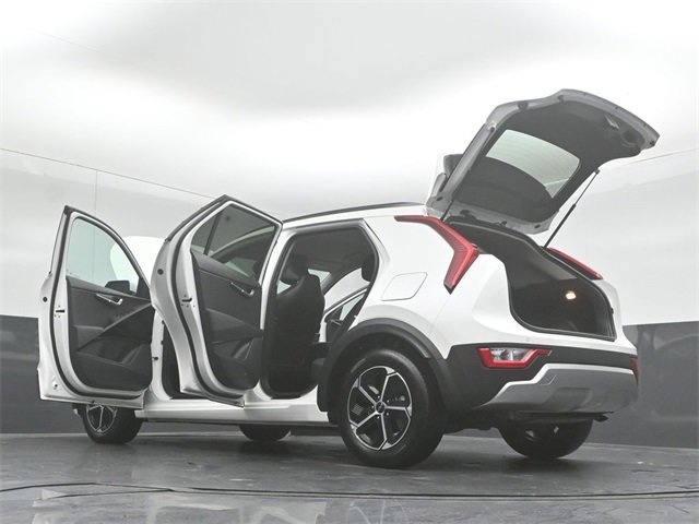 Used 2024 Kia Niro EX image 53