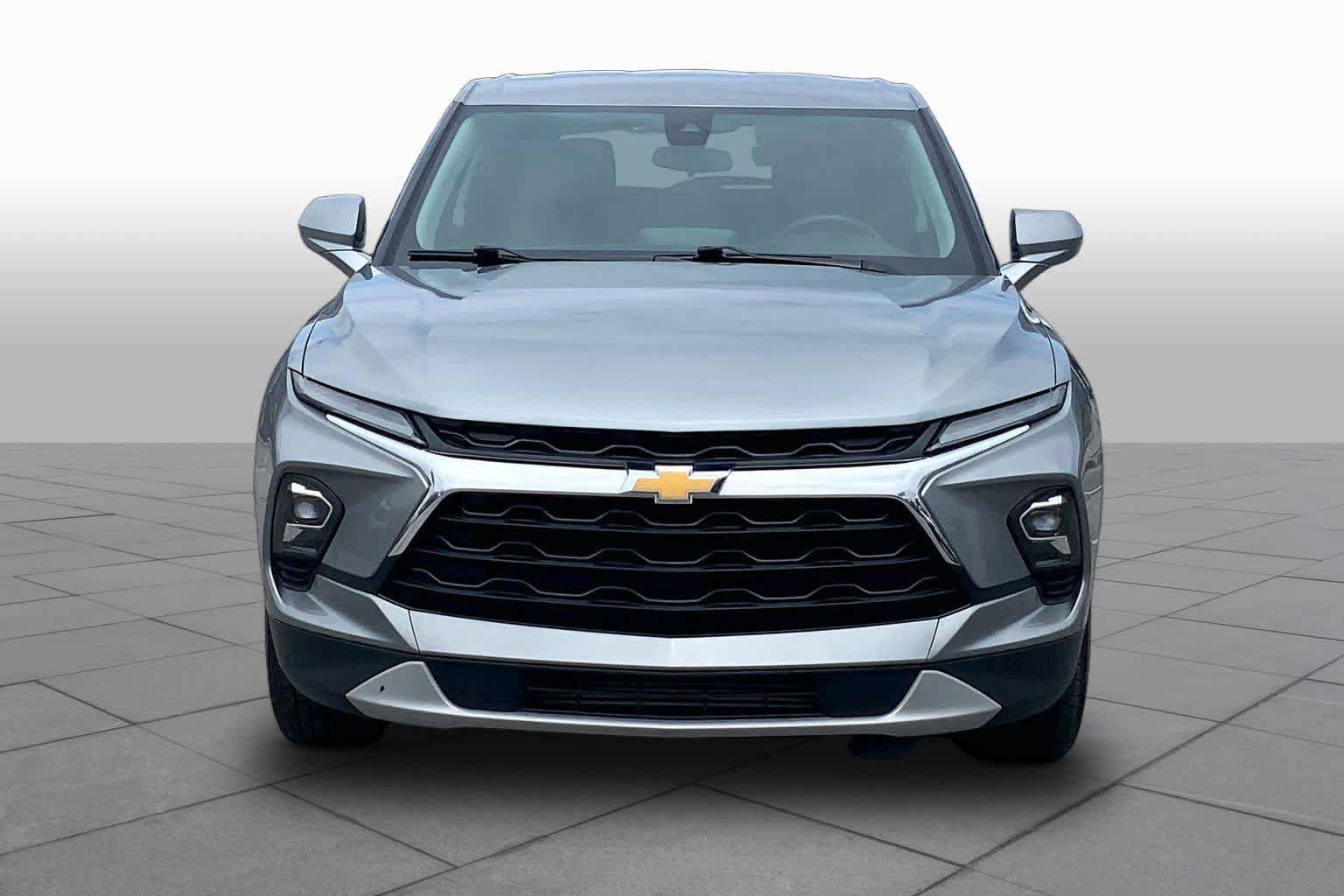 Used 2024 Chevrolet Blazer LT FWD image 4