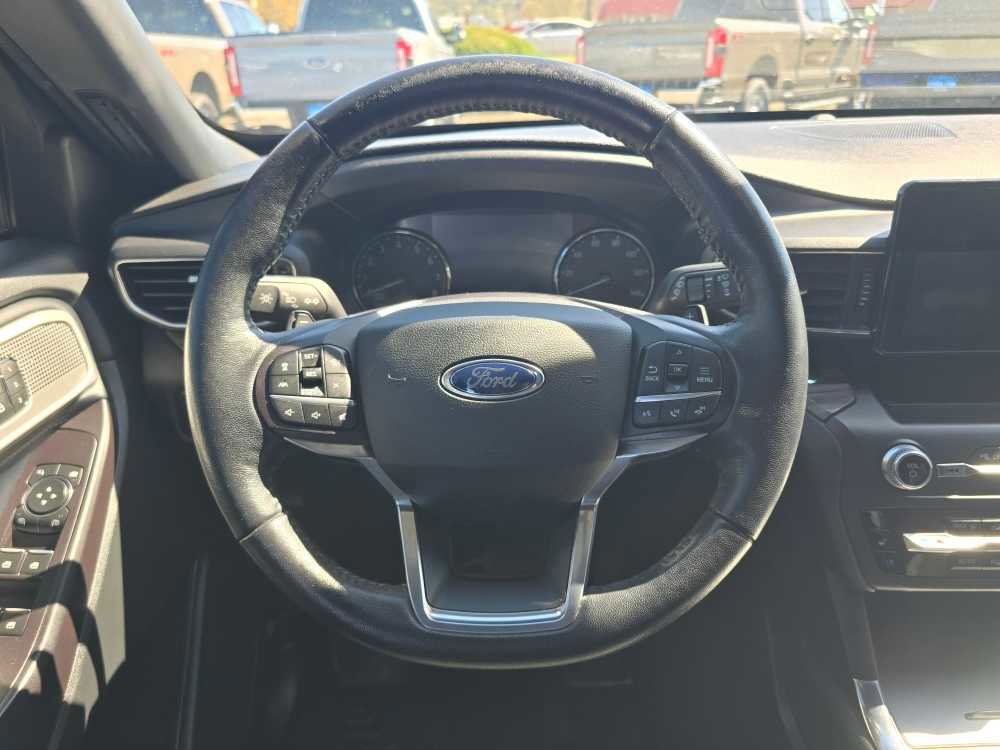 Certified 2020 Ford Explorer Limited w/ Class III Trailer Tow Package image 11