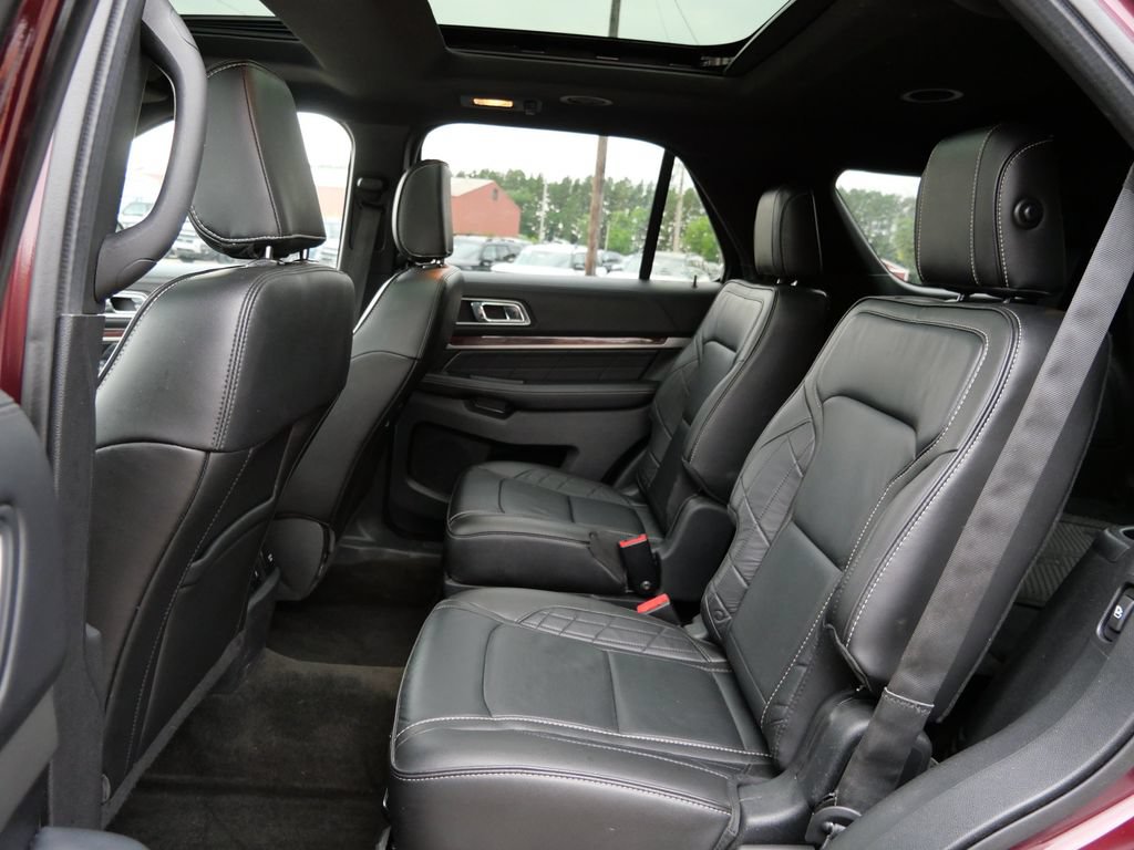 Certified 2018 Ford Explorer Platinum AWD/4WD image 16