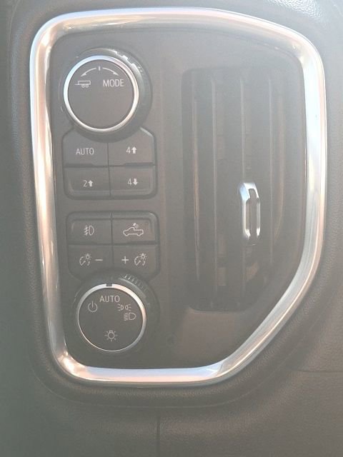 Used 2020 Chevrolet Silverado 1500 LT Trail Boss image 24