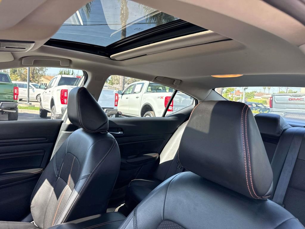 Used 2022 Nissan Altima 2.5 SR w/ Midnight Edition Package image 24