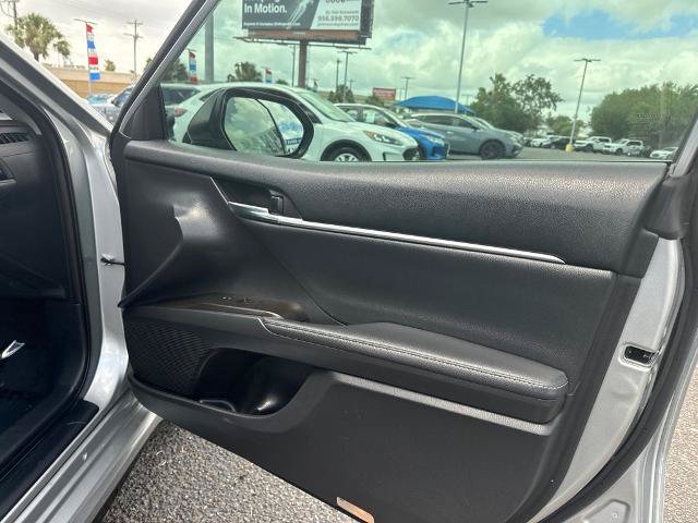 Used 2022 Toyota Camry XSE FWD image 23