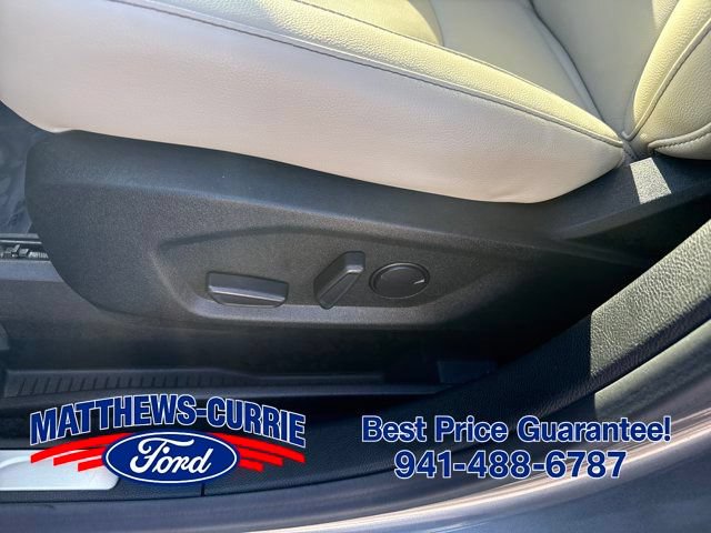 Certified 2022 Ford Edge Titanium AWD/4WD image 10