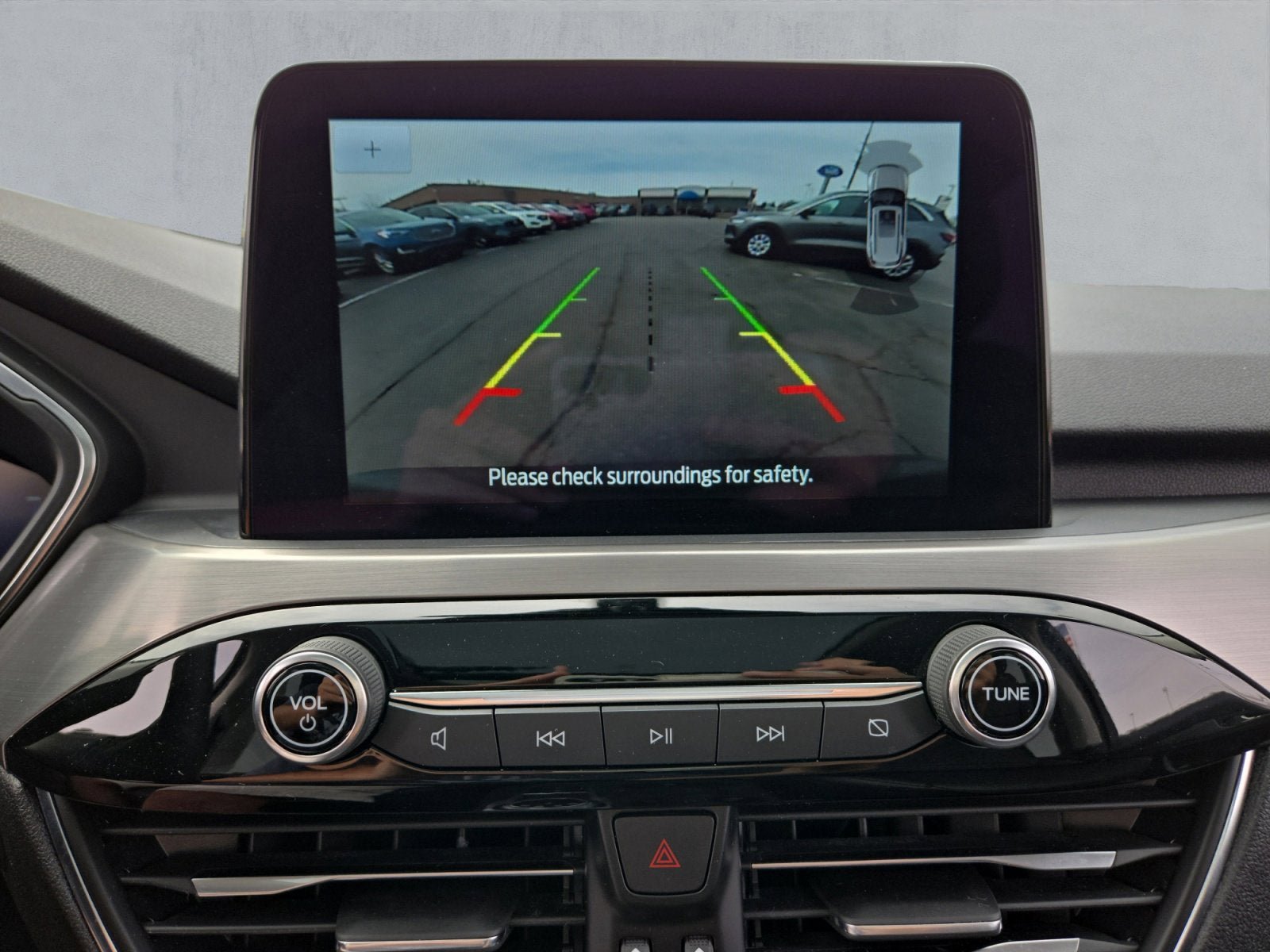Certified 2022 Ford Escape Titanium w/ Class II Trailer Tow Package AWD/4WD image 19