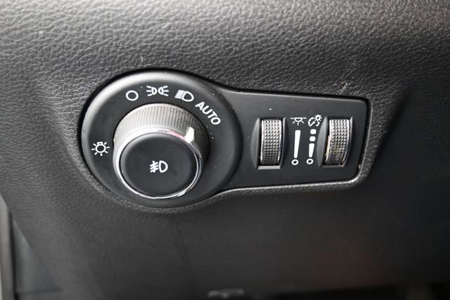 Used 2024 Jeep Compass Latitude AWD/4WD image 23