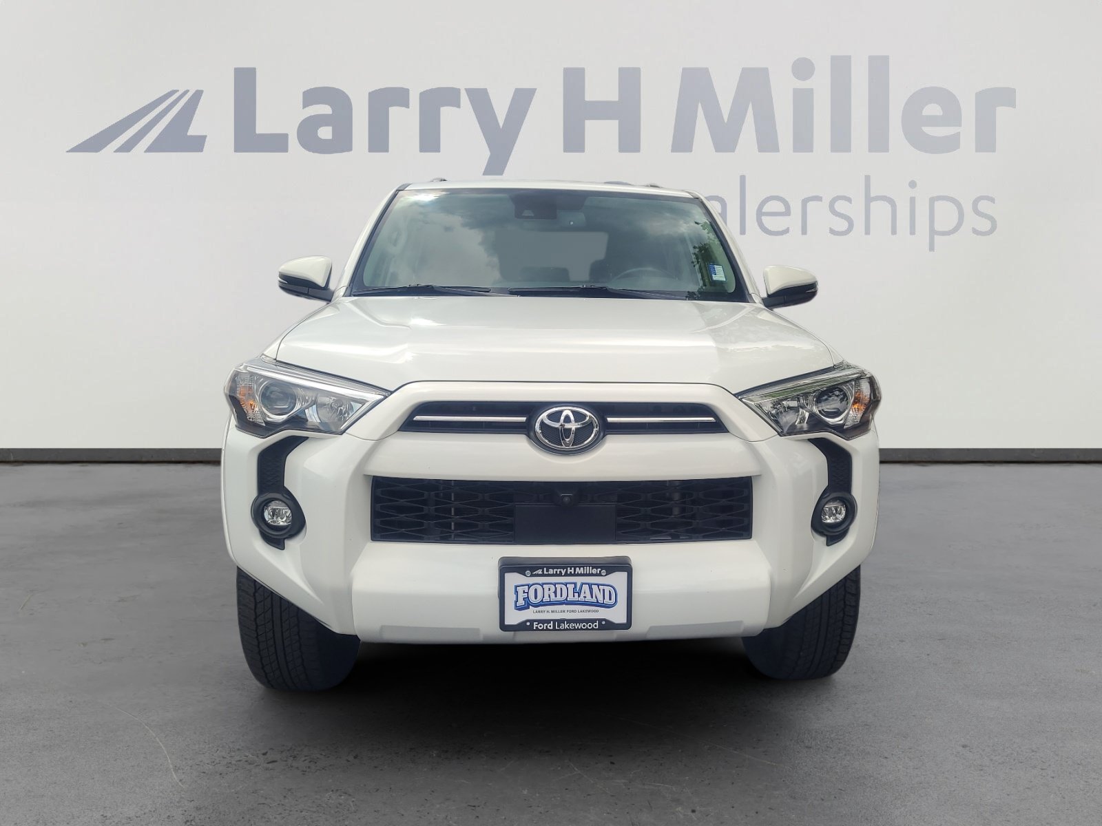 Used 2023 Toyota 4Runner SR5 Premium w/ SR5 Premium Package AWD/4WD image 8