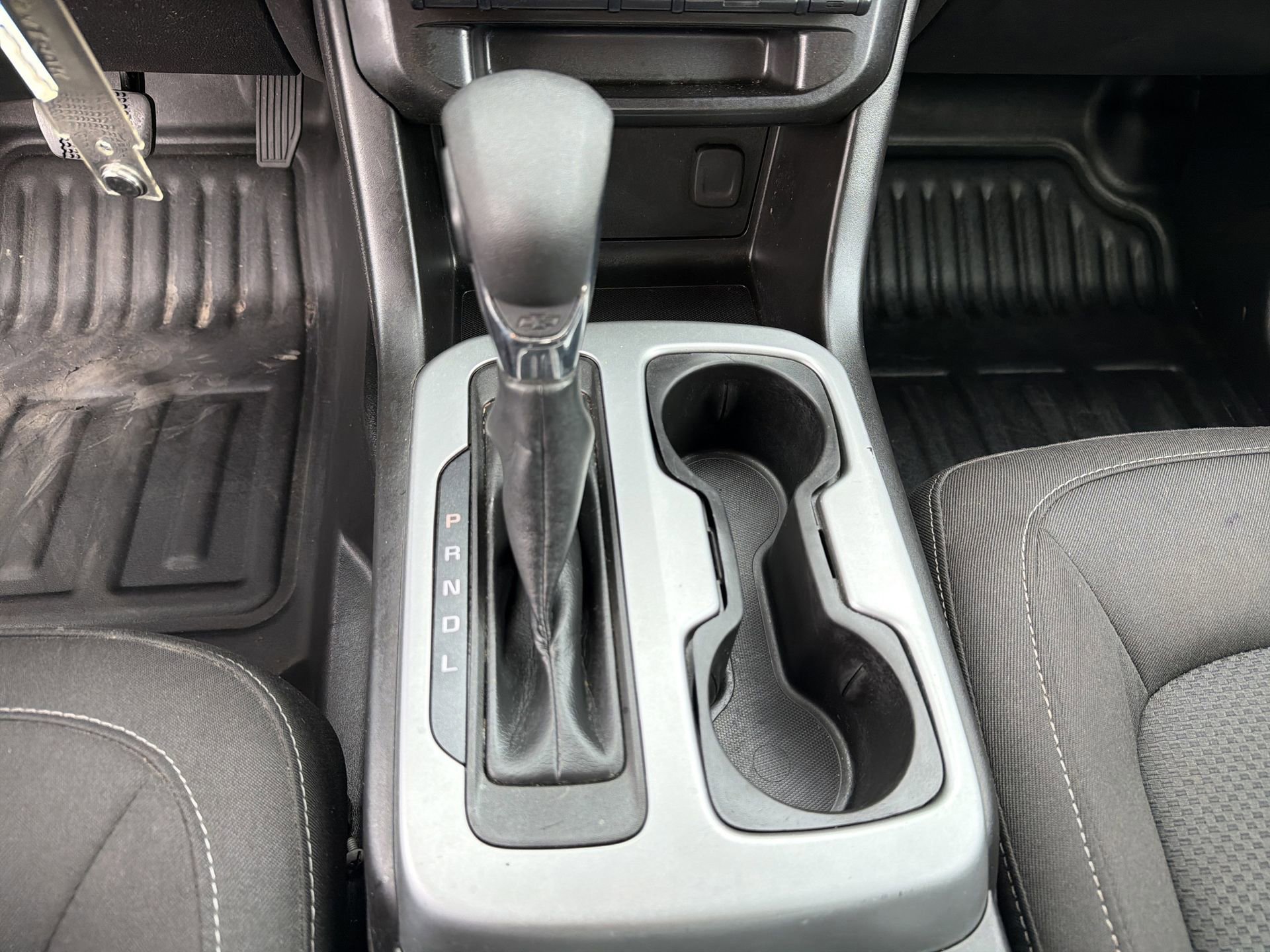 Used 2022 Chevrolet Colorado LT w/ Fleet Safety Package image 16