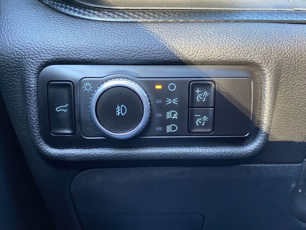 Certified 2023 Ford Explorer ST-Line image 32