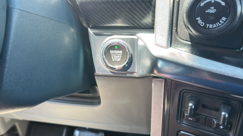 Certified 2022 Ford F150 Limited AWD/4WD image 19