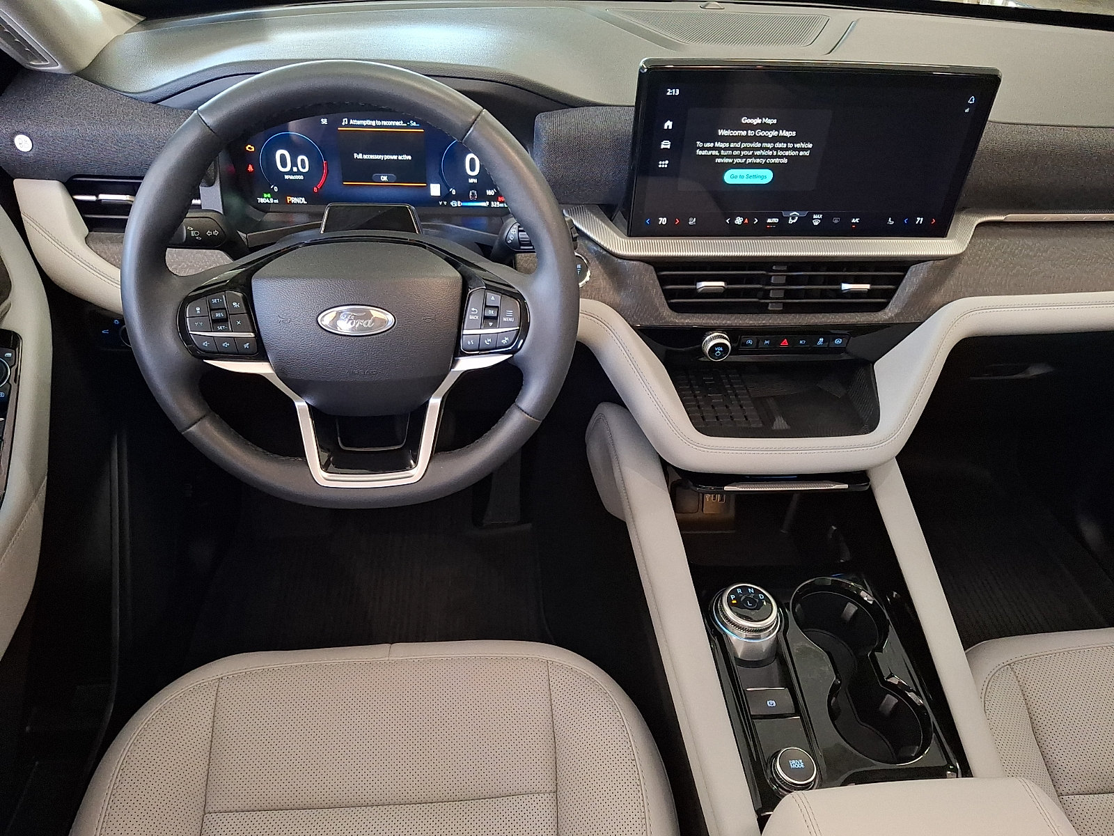 Certified 2025 Ford Explorer Platinum w/ Ultimate Package AWD/4WD image 16