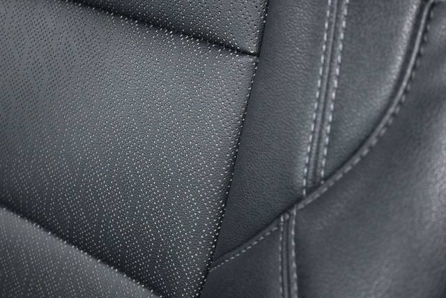 Used 2025 Chevrolet Equinox LT w/ Convenience Package II FWD image 13