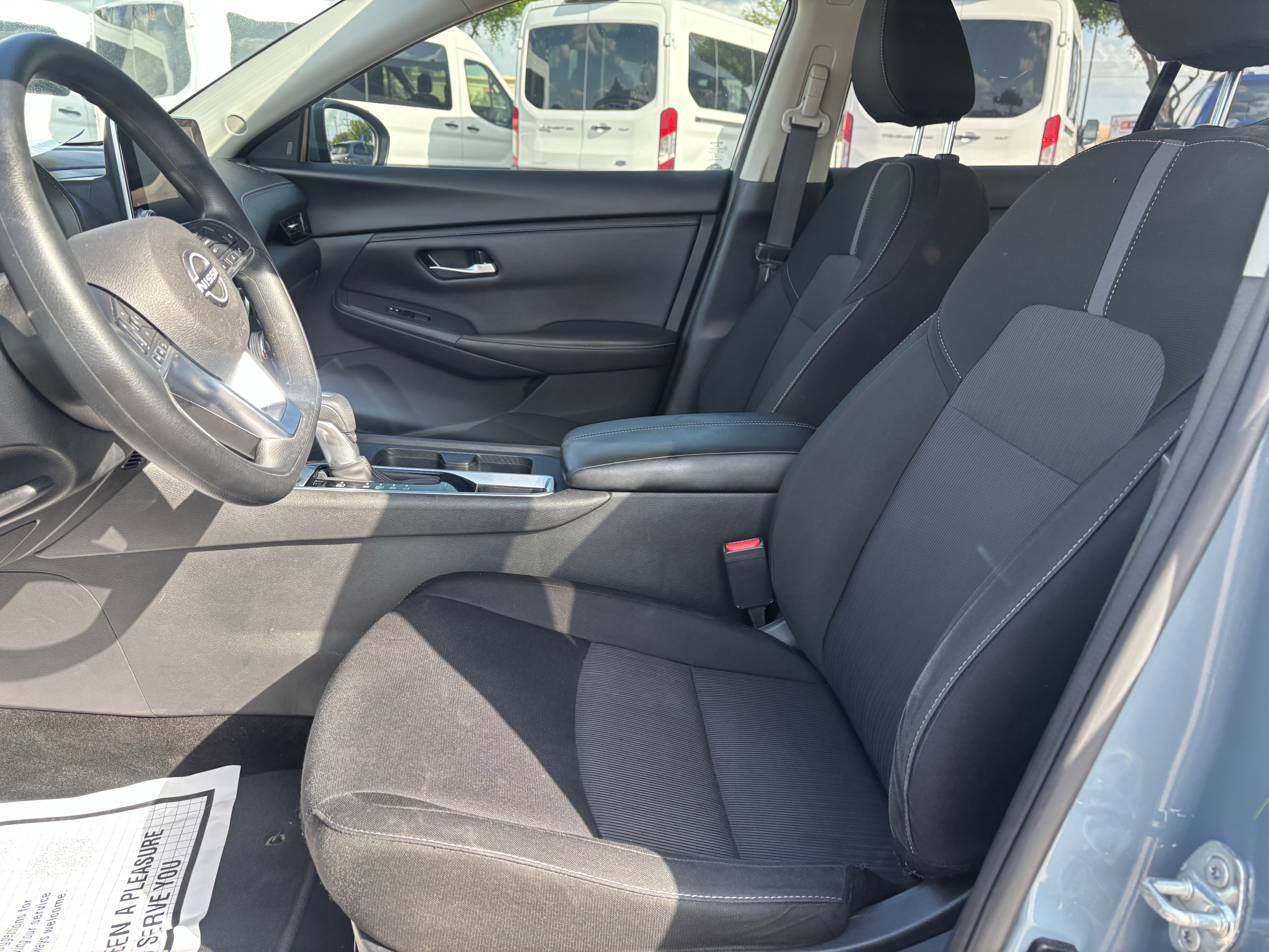 Used 2025 Nissan Sentra SV FWD image 10