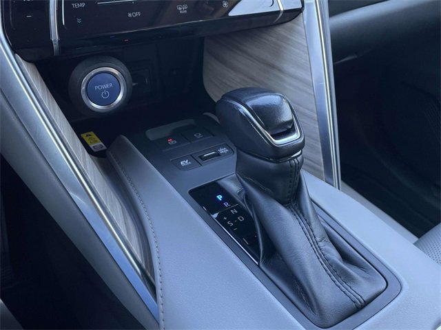 Used 2021 Toyota Venza Limited image 31