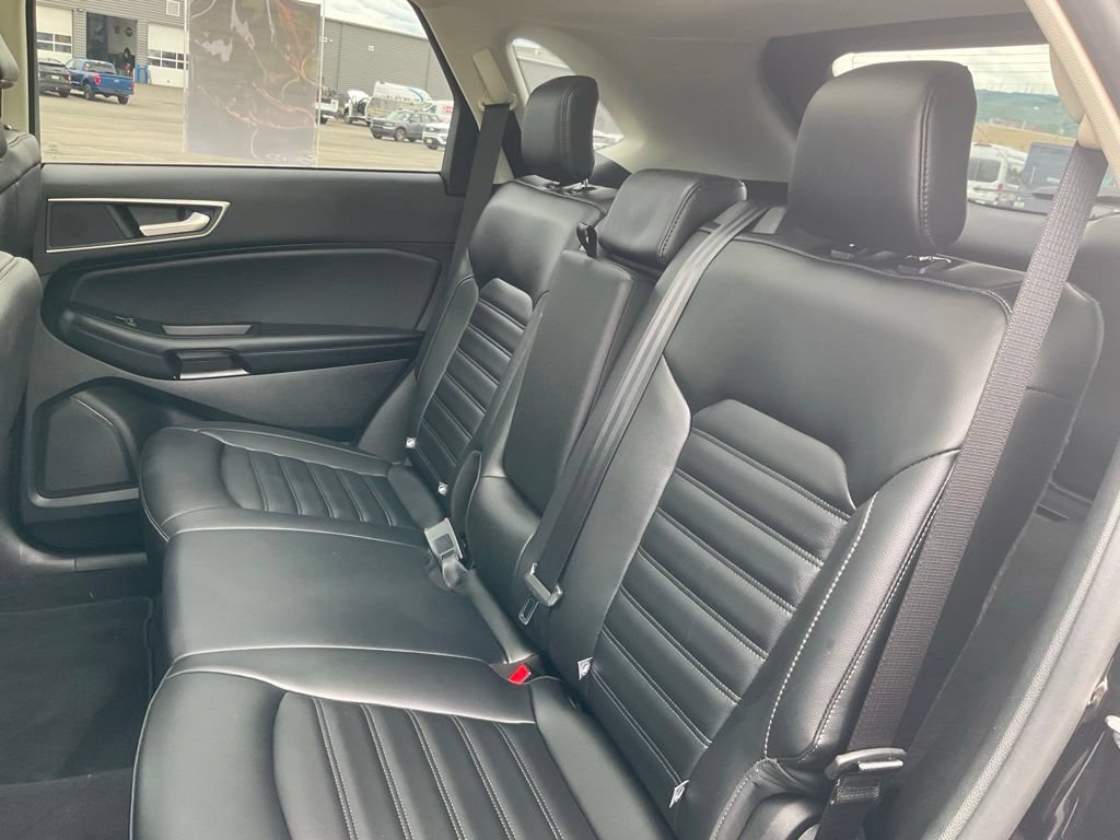 Certified 2022 Ford Edge SEL w/ Convenience Package AWD/4WD image 18
