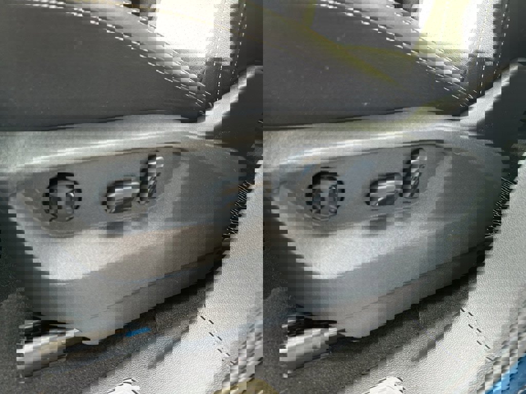 Used 2023 Volkswagen Atlas SE image 19