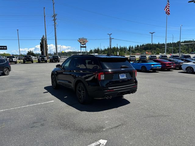 Certified 2025 Ford Explorer ST AWD/4WD image 5
