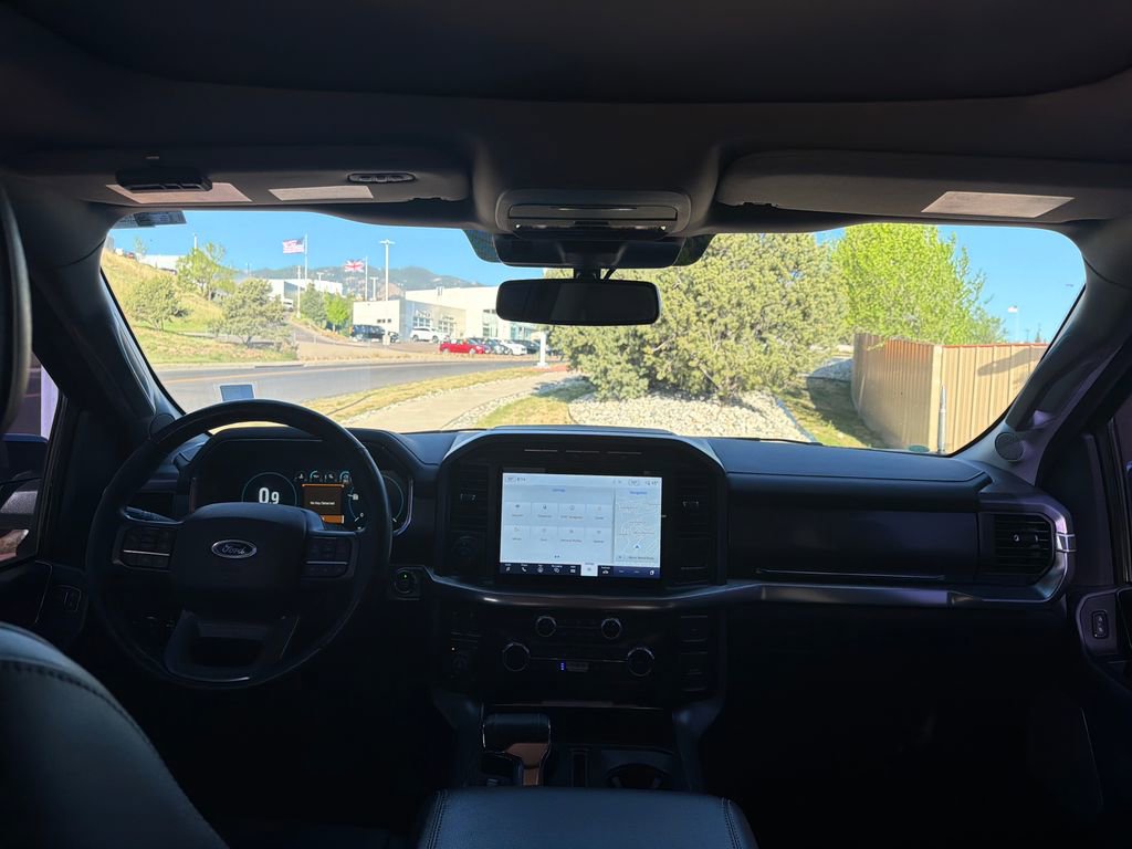 Certified 2022 Ford F150 Lariat w/ Equipment Group 502A High image 18