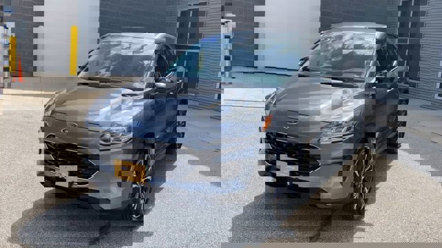 Certified 2021 Ford Escape SE w/ SE Sport Appearance Package AWD/4WD image 5