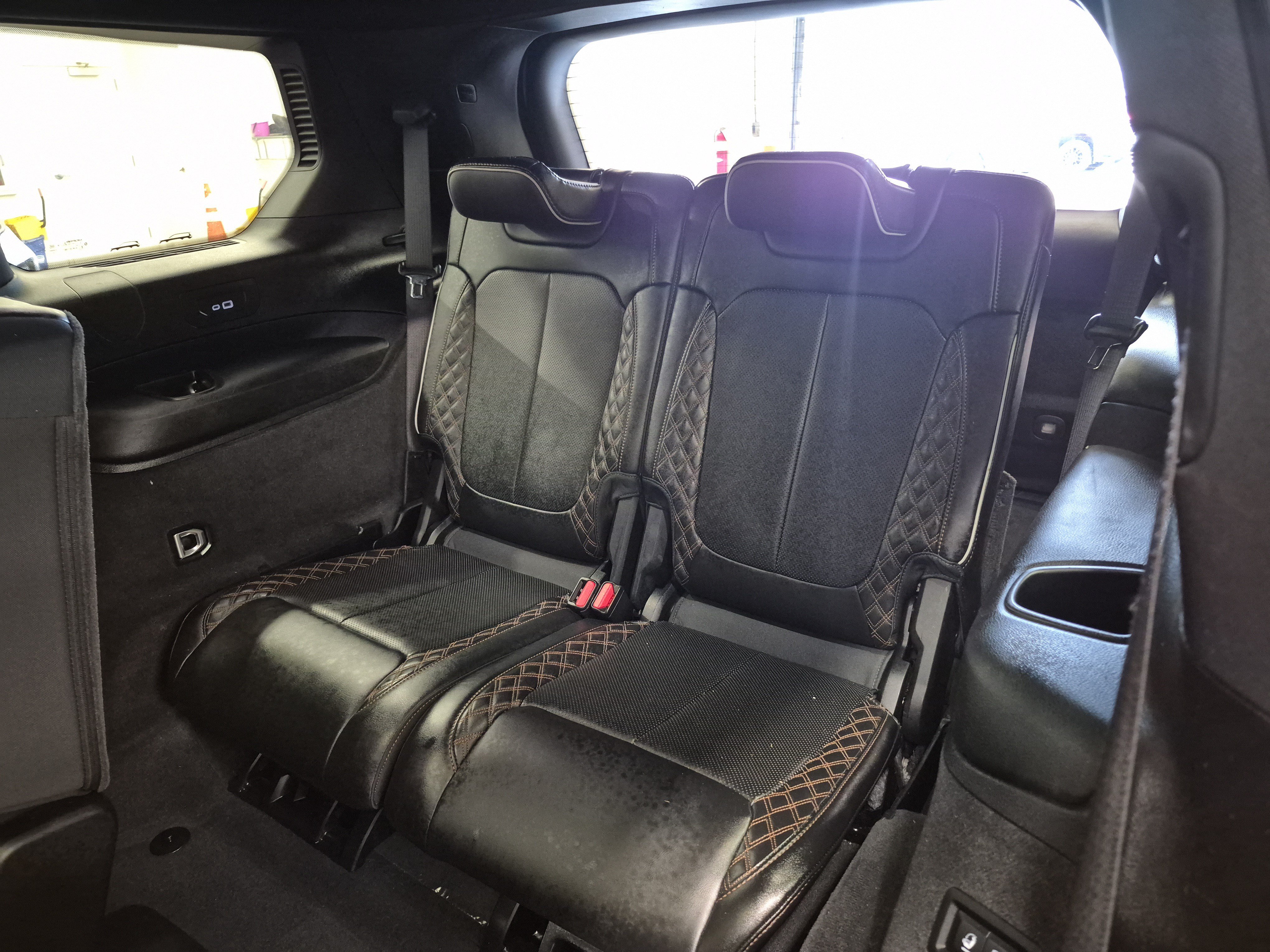 Used 2021 Jeep Grand Cherokee L Summit w/ Luxury Tech Group V AWD/4WD image 19